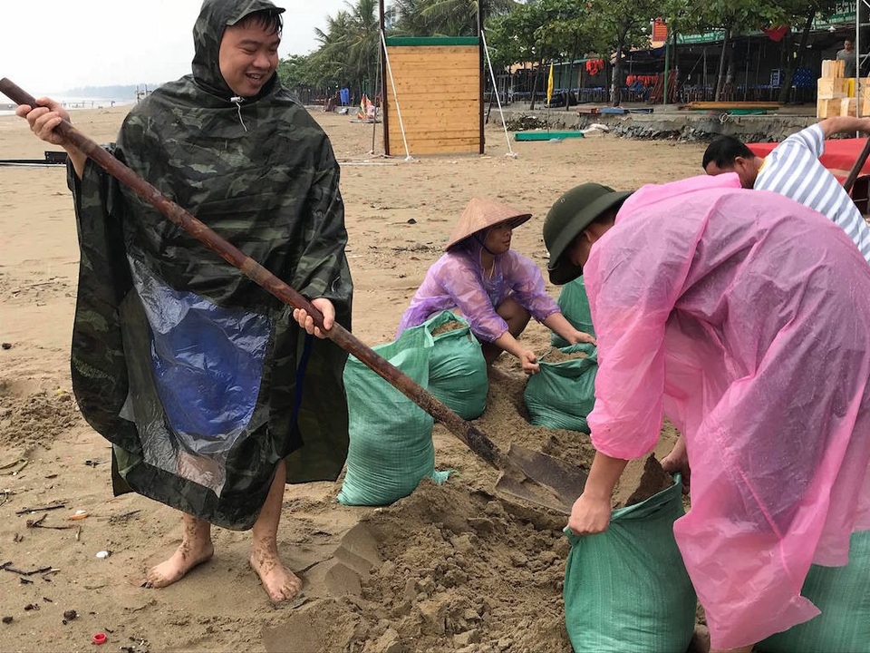 "Chạy đua" với Sơn Tinh: Kéo thuyền lên đường, hạ mái xuống đất - 16 "Chạy đua" với Sơn Tinh: Kéo thuyền lên đường, hạ mái xuống đất - 16