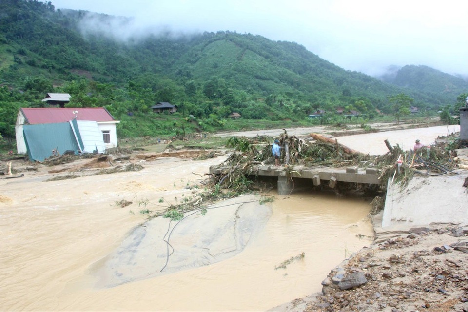 Lũ quét qua, Mường Phú tan hoang - 7
Lũ quét qua Mường Phú.