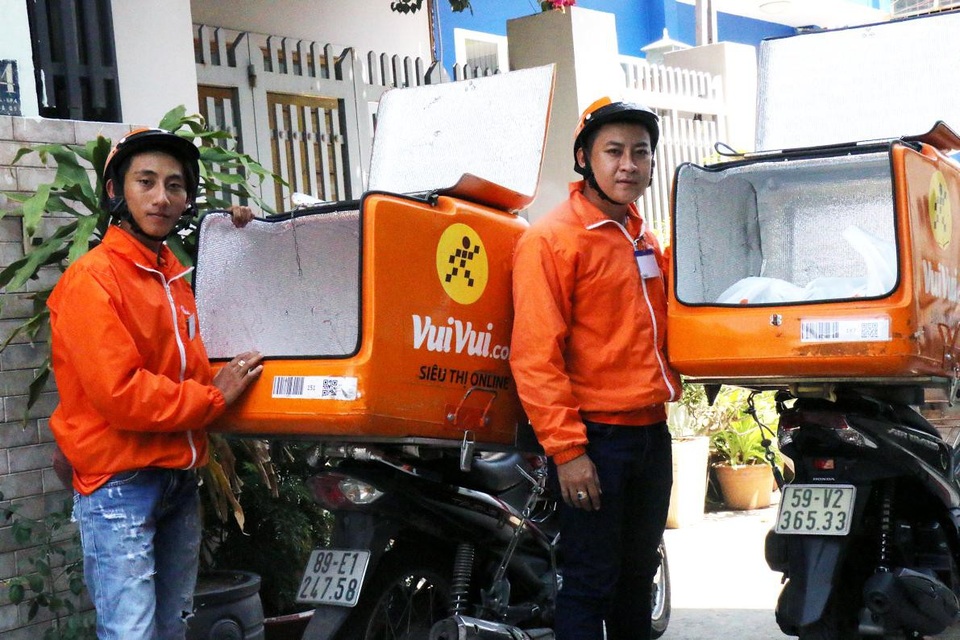 Vuivui.com tuyển nhân viên giao hàng, lên xe là có tiền rủng rỉnh - 1 Vuivui.com mang đến thu nhập cao cùng quyền lợi rõ ràng cho shipper