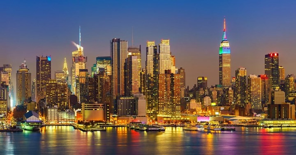 Gợi ý những địa điểm cầu hôn khiến nàng “gật đầu cái rụp“ - 4
New York (Mỹ). Những khách sạn ở thành phố không ngủ này chắc chắn có nhiều kế hoạch tỏ tình lãng mạn nhất cho các cặp đôi.
