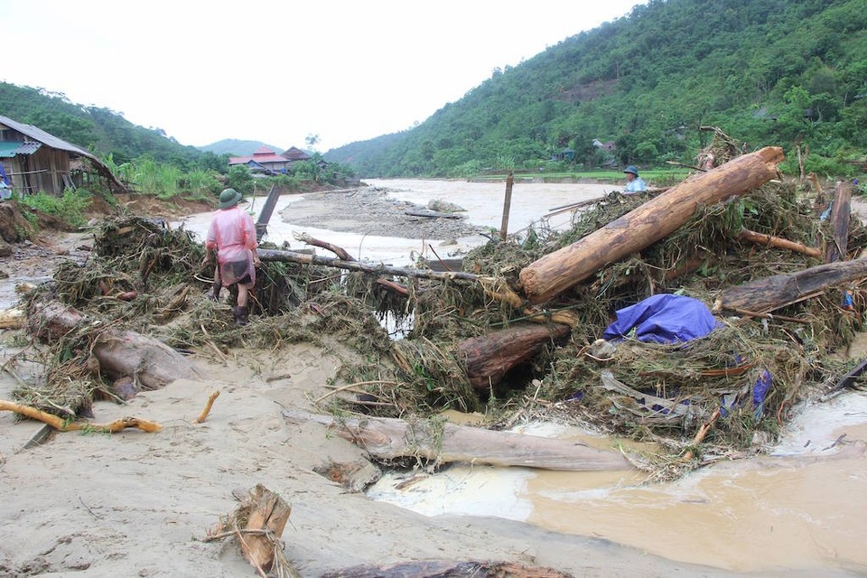 Lũ quét qua, Mường Phú tan hoang - 8 Lũ quét qua, Mường Phú tan hoang - 8