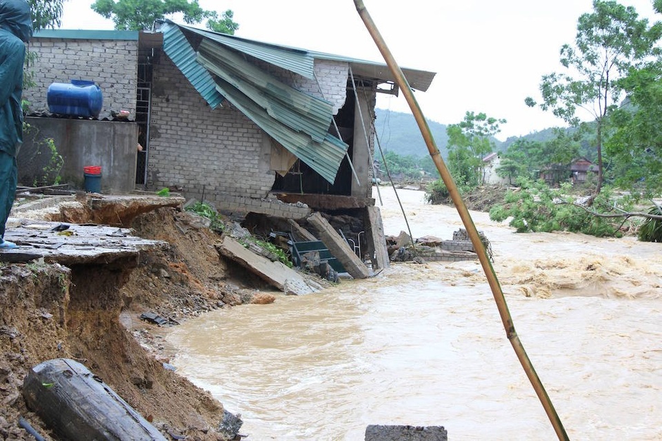 Lũ quét qua, Mường Phú tan hoang - 4 Lũ quét qua, Mường Phú tan hoang - 4