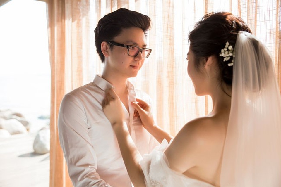 Ảnh cưới ngọt ngào của Á hậu Tú Anh và vị hôn phu Gia Lộc - 12 Ảnh cưới ngọt ngào của Á hậu Tú Anh và vị hôn phu Gia Lộc - 12