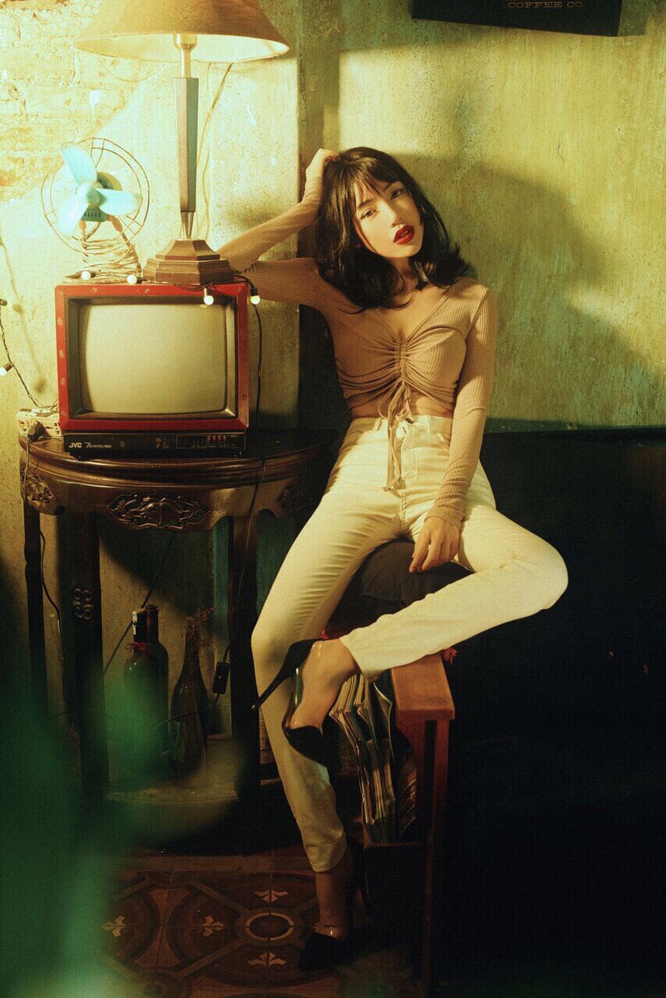 Nói về kế hoạch sắp tới, người đẹp tiết lộ sẽ sắp xếp thời gian tham gia ít nhất một dự án điện ảnh trong một năm.