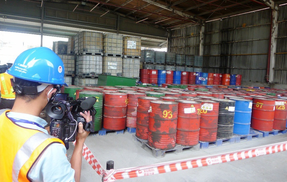 Xử lý 45 tấn chất thải cực độc có khả năng gây ung thư cho con người - 1
Quy trình thu gom, xử lý được thực hiện nghiêm ngặt đúng theo quy định pháp luật và tiêu chuẩn quốc tế.