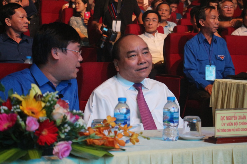 Trao giải sáng tác ca khúc về Chiến thắng Đồng Lộc - 1 Thủ tướng Nguyễn Xuân Phúc tới dự lễ trao giải sáng tác ca khúc về Chiến thắng Đồng Lộc