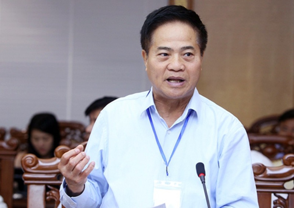 Chiến thắng Đồng Lộc là biểu tượng sáng ngời về ý chí và sức mạnh của dân tộc - 4 PGS.TS Đào Duy Quát - nguyên Phó Trưởng ban Thường trực Ban Tư tưởng - Văn hóa Trung ương, cựu chiến binh Trung đoàn Phòng không 210 bồi hồi nhắc lại những ngày chiến đấu gan dạ của đơn vị: Cán bộ, chiến sỹ Trung đoàn 210 đã chiến đấu với quyết tâm “Sống bám cầu bám đường, chết kiên cường dũng cảm” trong 147 ngày đêm tại ngã ba lịch sử.