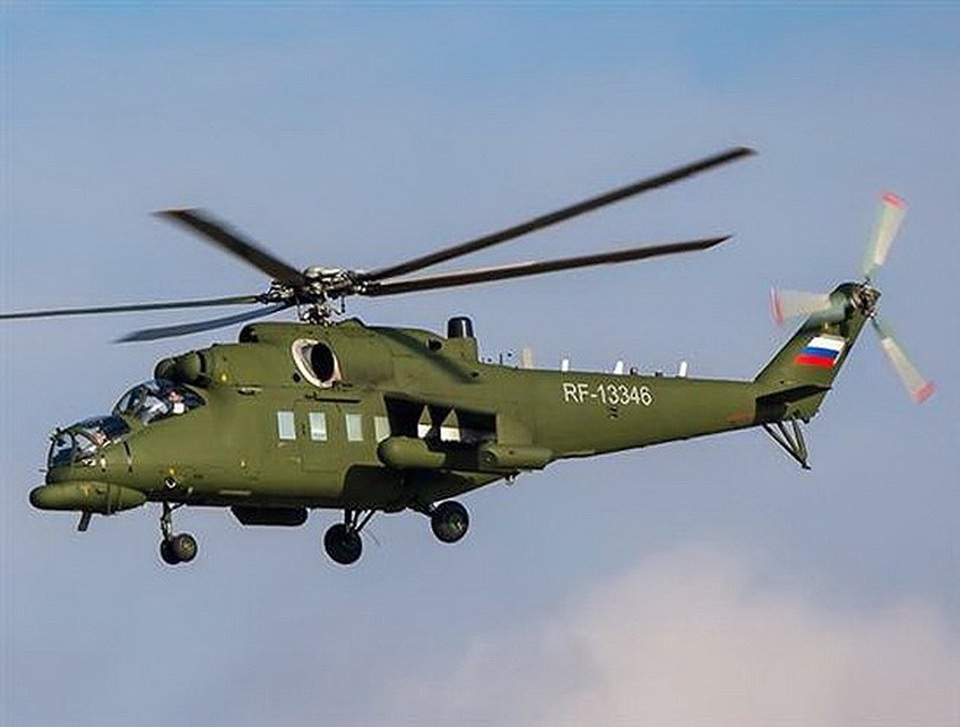 "Xe tăng bay" được sửa đổi dành riêng cho Tổng thống Putin có gì đặc biệt? - 15
Việc hoán cải trực thăng vũ trang chiến đấu hạng nặng dành cho vai trò mới như trên có lẽ hiện mới chỉ có người Nga thực hiện, điều này xuất phát từ nguyên gốc Mi-24/35 có cả chức năng chở quân bên cạnh chiến đấu.