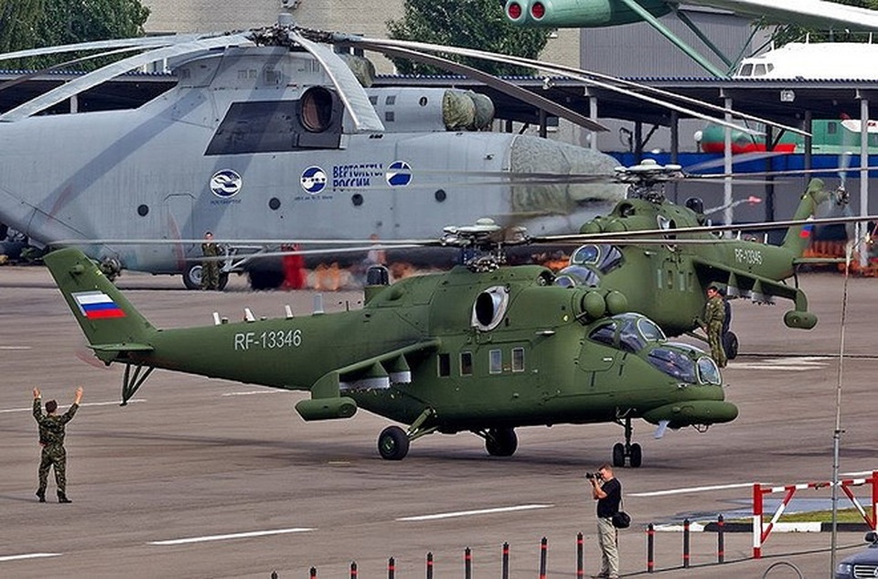 "Xe tăng bay" được sửa đổi dành riêng cho Tổng thống Putin có gì đặc biệt? - 7
Chiếc trực thăng này còn được lắp đặt hệ thống phòng vệ chủ động nhằm chống lại tên lửa đối không dẫn đường bằng hồng ngoại, cho thấy nó là một phương tiện đặc biệt.