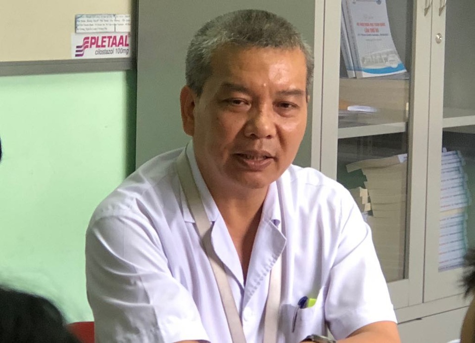 Nam bệnh nhân vỡ tim sau cú đập ngực vào vô lăng tay lái - 2 GS.TS Nguyễn Hữu Ước chia sẻ các ca vỡ tim tuy ít gặp nhưng nếu nặng thì là một cấp cứu ngoại khoa cần đến viện sớm nhất. Ảnh: H.Hải