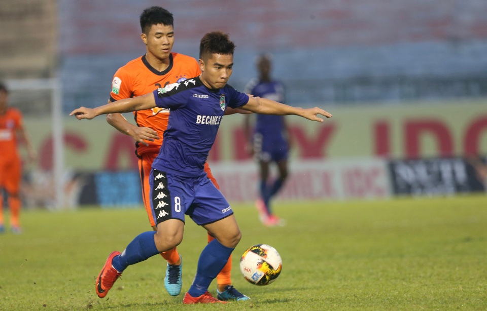 SHB Đà Nẵng thua đậm B.Bình Dương ở vòng 20 V-League - 2 B.Bình Dương vượt trội so với SHB Đà Nẵng (ảnh: Anh Hải)