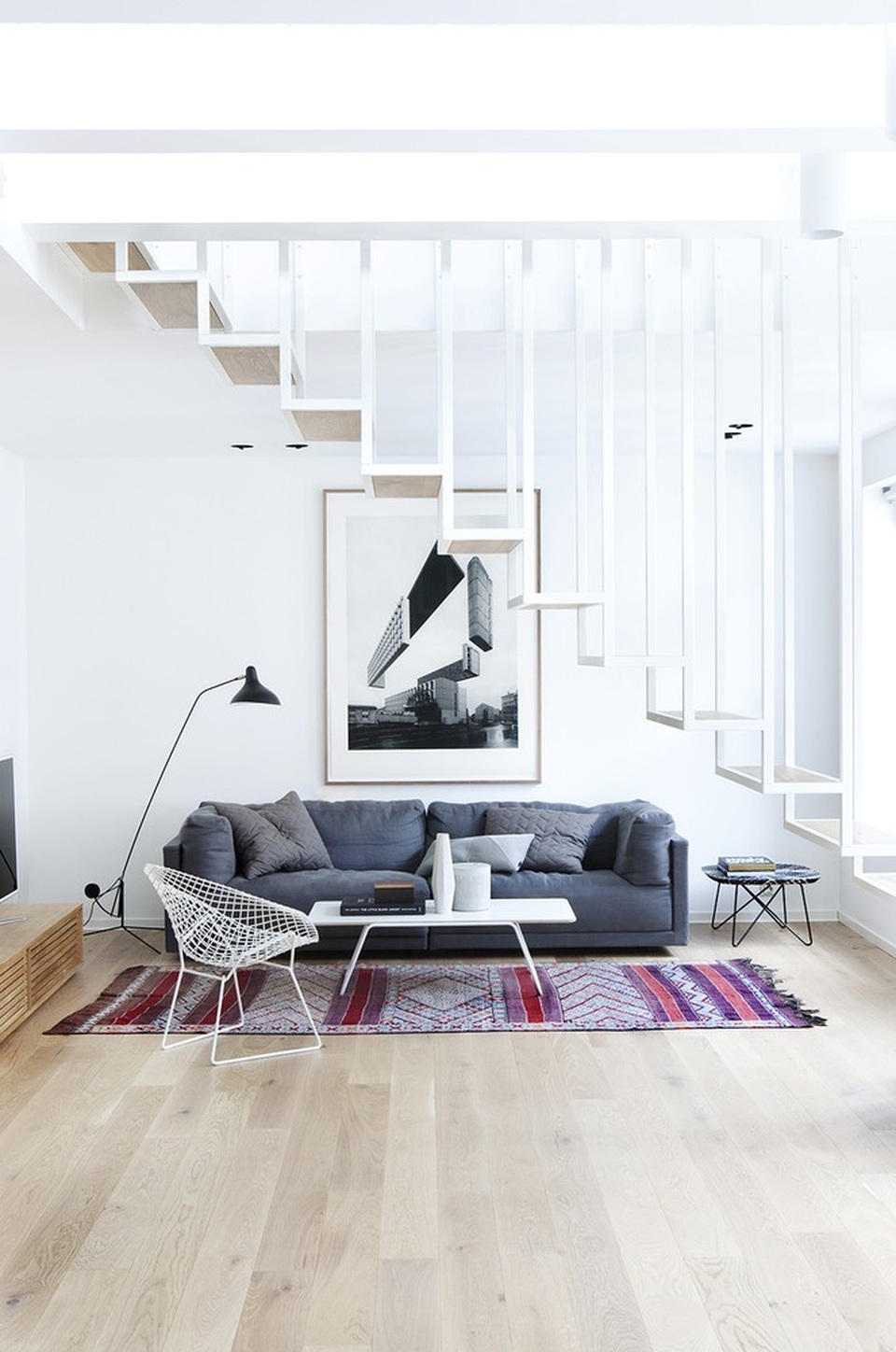 Mách bạn cách chọn sofa “chuẩn không cần chỉnh” cho từng kiểu phòng khách - 4 Mách bạn cách chọn sofa “chuẩn không cần chỉnh” cho từng kiểu phòng khách - 4
