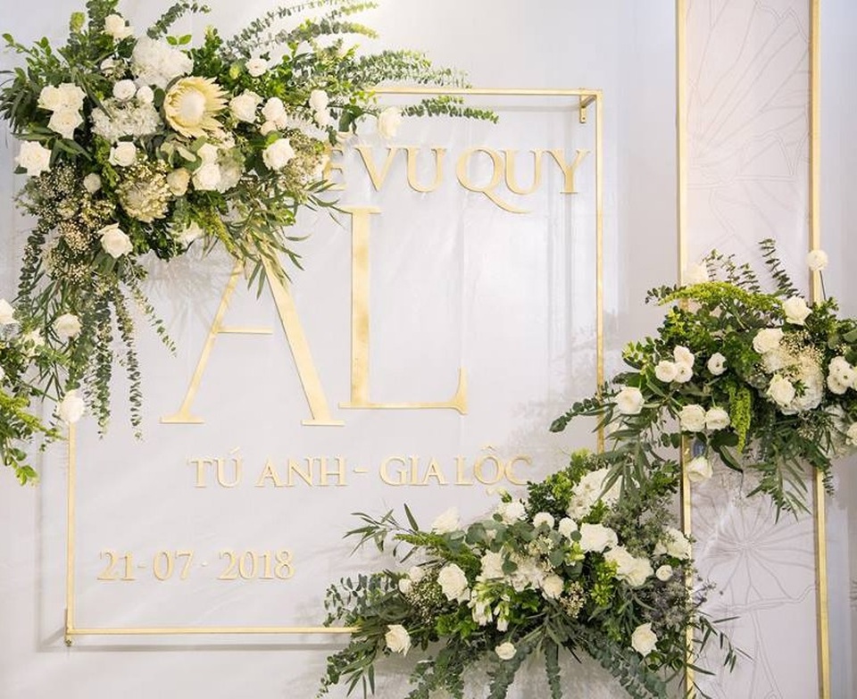 Á hậu Tú Anh xúc động trong lễ vu quy ngày Hà Nội mưa ngập - 12 Lễ đón dâu của Tú Anh bắt đầu vào lúc 15h.