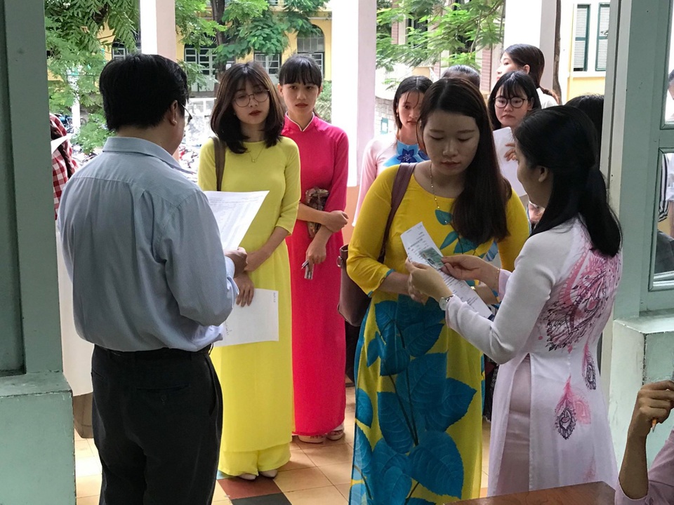 TPHCM: Công khai tuyển dụng, bổ nhiệm nhằm chống tham nhũng trong giáo dục - 1
TPHCM tổ chức thi tuyển để tuyển dụng giáo viên cho năm học 2018-2019.