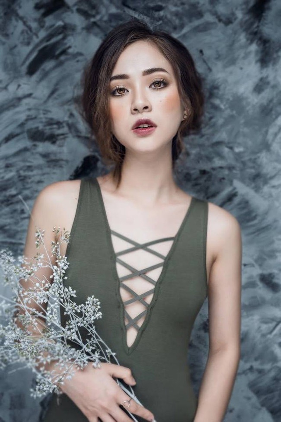 Hai cô gái siêu gợi cảm từng là bạn thân của hot girl Trâm Anh "World Cup" - 16
Cô sở hữu gần 100.000 lượt theo dõi trên Facebook.