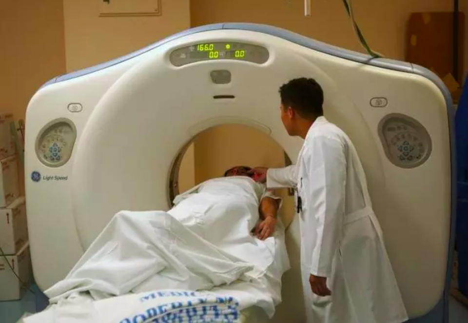 Chụp cắt lớp vi tính có làm tăng nguy cơ ung thư không? - 1 Các bác sĩ được khuyên chỉ nên chụp CT khi thấy thực sự cần thiết trên lâm sàng.