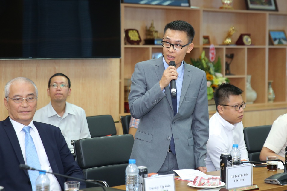 Ra mắt "Chào buổi sáng" phiên bản mới trên kênh VTV1 - 3 Ông Vũ Quang Hưng Giám đốc công ty Cổ phần đầu tư Thái Bình TBS Group phát biểu