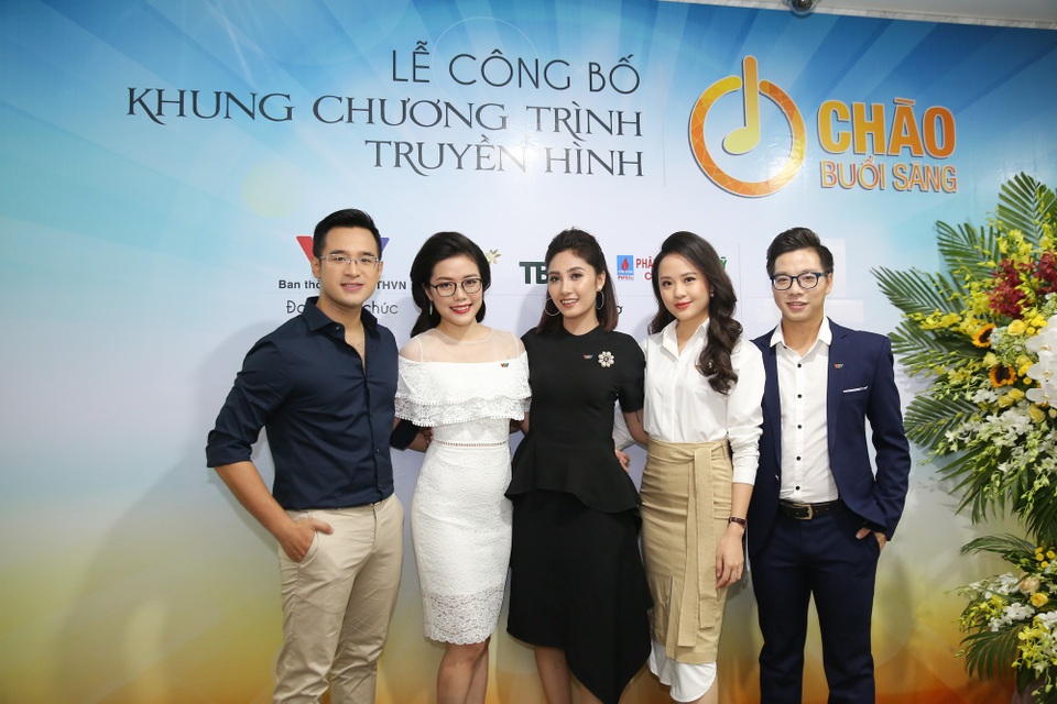 Ra mắt "Chào buổi sáng" phiên bản mới trên kênh VTV1 - 4 Ra mắt "Chào buổi sáng" phiên bản mới trên kênh VTV1 - 4