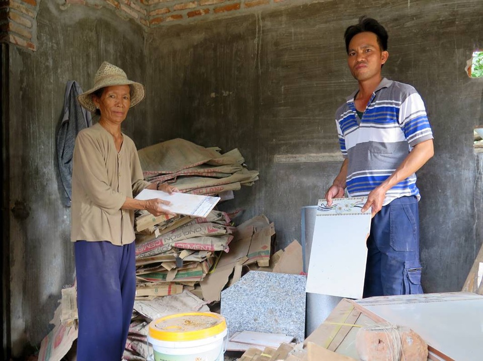 
Gia đình bà Phạm Thị Bay (thương binh, cán bộ cách mạng từng bị bắt tù đày) được hỗ trợ 40 triệu đồng để xây dựng nhà
