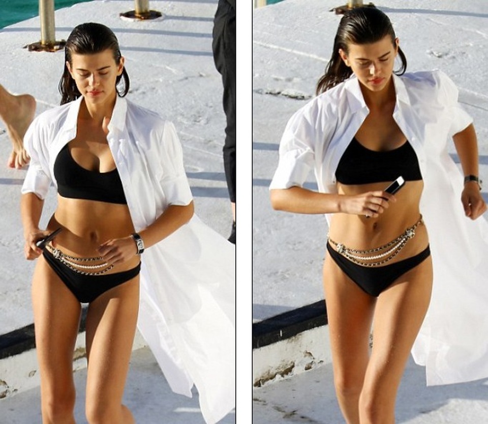 
Georgia Fowler vừa có buổi chụp hình tại Sydney, Úc ngày 24/7 vừa qua
