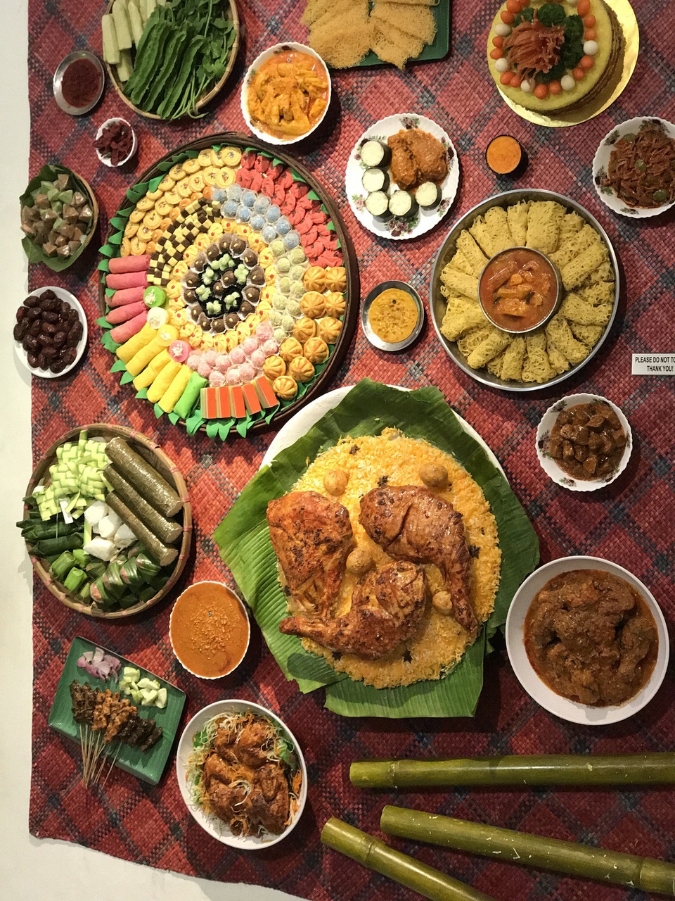 Điều thú vị trong bảo tàng đồ ăn ở Penang - 4
Trước đây bạn không thể tới Penang bằng chuyến bay thẳng từ Hà Nội nhưng giờ đây Air Asia đã triển khai đường bay thẳng rất thuận lợi cho khách du lịch