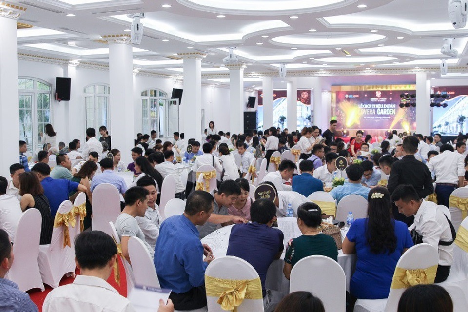 Ôm tiền rời khỏi Hà Nội, nhà đầu tư đi đâu? - 1
BĐS tại các tỉnh ven Thủ đô tạo được hấp lực lớn đối với khách hàng, nhà đầu tư.