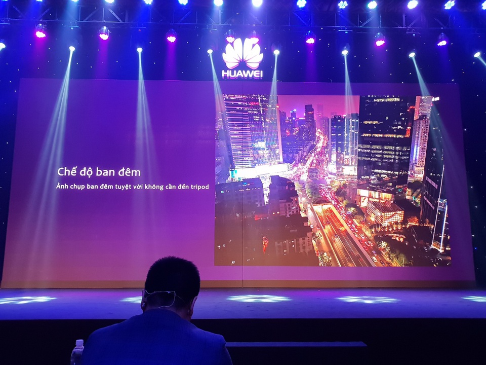 Huawei ra mắt Nova 3i - 4 camera AI tại Việt Nam - 56 Huawei ra mắt Nova 3i - 4 camera AI tại Việt Nam - 56