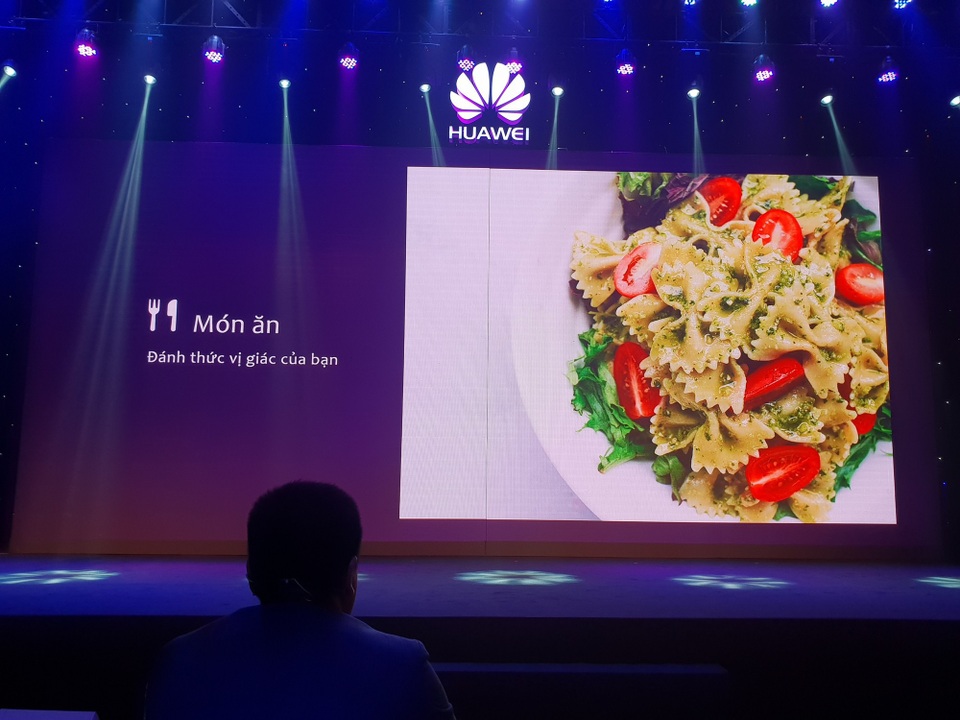 Huawei ra mắt Nova 3i - 4 camera AI tại Việt Nam - 57 Huawei ra mắt Nova 3i - 4 camera AI tại Việt Nam - 57