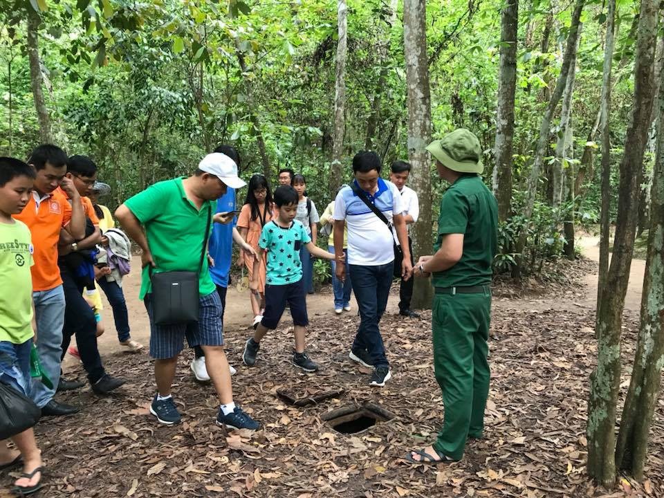 Về thăm địa đạo Củ Chi "trải nghiệm" cuộc chiến từ trong lòng đất - 1 Về thăm địa đạo Củ Chi "trải nghiệm" cuộc chiến từ trong lòng đất - 1