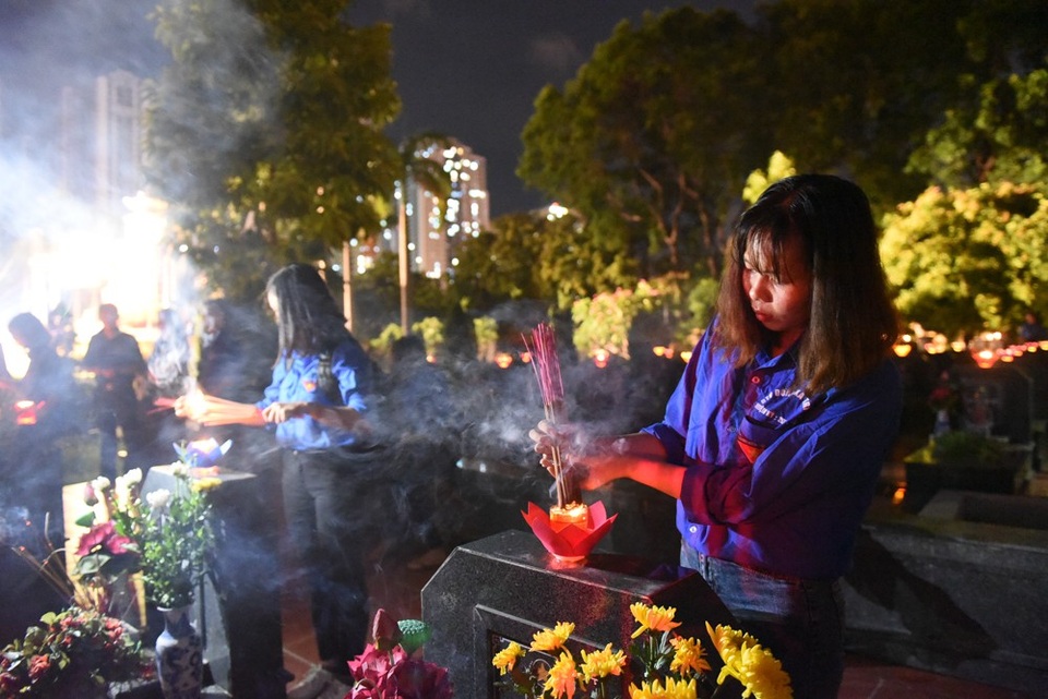 Hoạt động tri ân của tuổi trẻ Thủ đô đã góp phần giáo dục cho thế hệ trẻ hôm nay nâng cao hiểu biết về truyền thống đạo lý “Uống nước nhớ nguồn”, “Đền ơn đáp nghĩa” tốt đẹp của dân tộc.