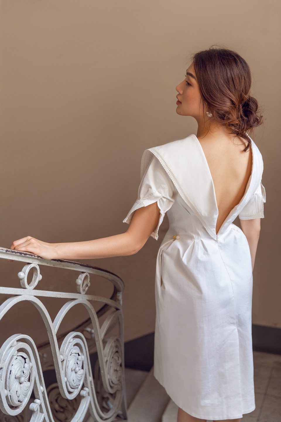 Kể từ khi đăng quang ngôi vị Á Hậu tại cuộc thi Hoa hậu Hoàn vũ Việt Nam 2015, Lệ Hằng ngày càng được đánh giá cao bởi phong cách thời trang đa dạng. Sở hữu vóc dáng chuẩn mẫu, dù là phong cách gợi cảm, quyến rũ hay thanh lịch, sang trọng, Lệ Hằng vẫn thu hút người nhìn.