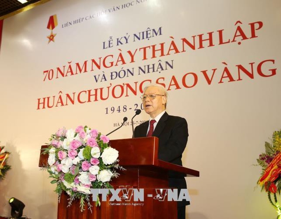 Tổng Bí thư: Sáng tạo văn học nghệ thuật vì mục tiêu nuôi dưỡng, xây dựng con người Việt Nam của thời kỳ mới - 1
Tổng Bí thư Nguyễn Phú Trọng phát biểu chỉ đạo tại buổi lễ.