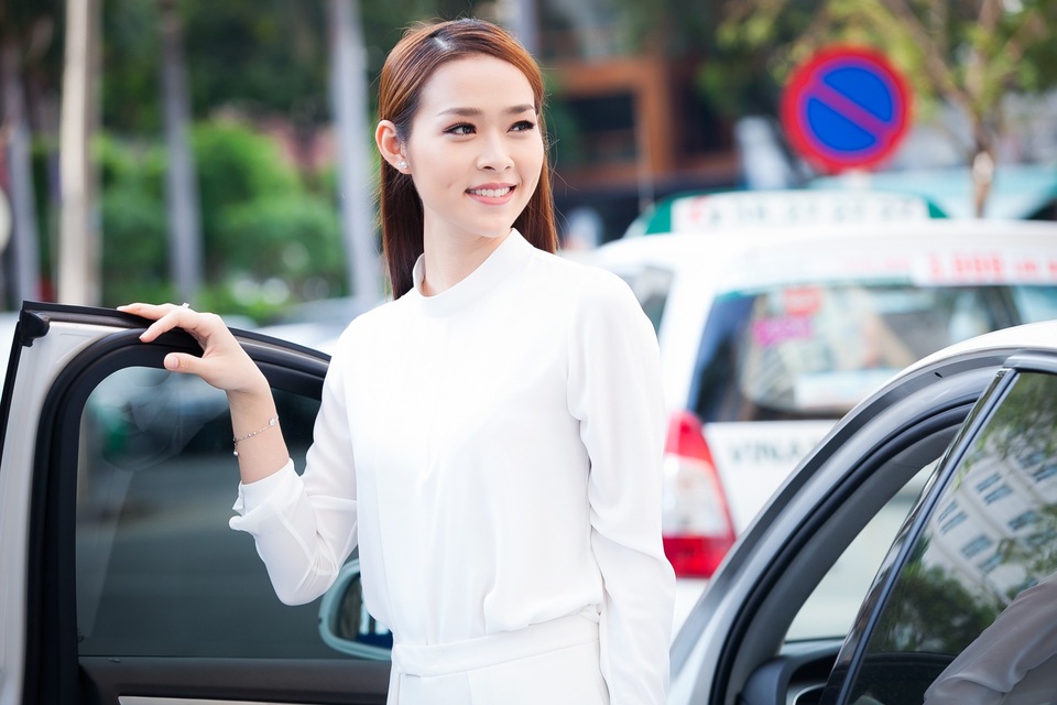 Góc khuất khó ngờ sau ánh hào quang của Diệp Bảo Ngọc - 1 Cuộc sống hiện tại của Diệp Bảo Ngọc ổn định có nhà, xe sang. (Ảnh: Vũ Huy Bình).