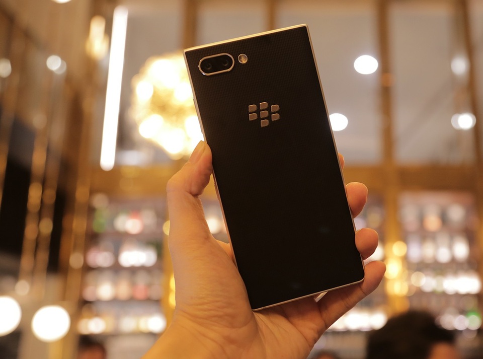 Blackberry KEY2 ra mắt tại Việt Nam, giá 16,9 triệu đồng - 2 Blackberry KEY2 ra mắt tại Việt Nam, giá 16,9 triệu đồng - 2