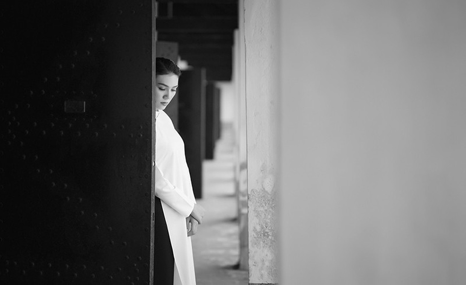 Nữ chiến sĩ trẻ bồi hồi cảm xúc khi tới thăm Côn Đảo - 6
Người nữ anh hùng Võ Thị Sáu - người con gái chưa đầy 18 tuổi can trường không sợ chết luôn là hình mẫu lí tưởng của thế hệ trẻ thời chiến. Người nữ anh hùng miền đất đỏ đi vào huyền thoại mà tôi mới chỉ biết qua sách vở.