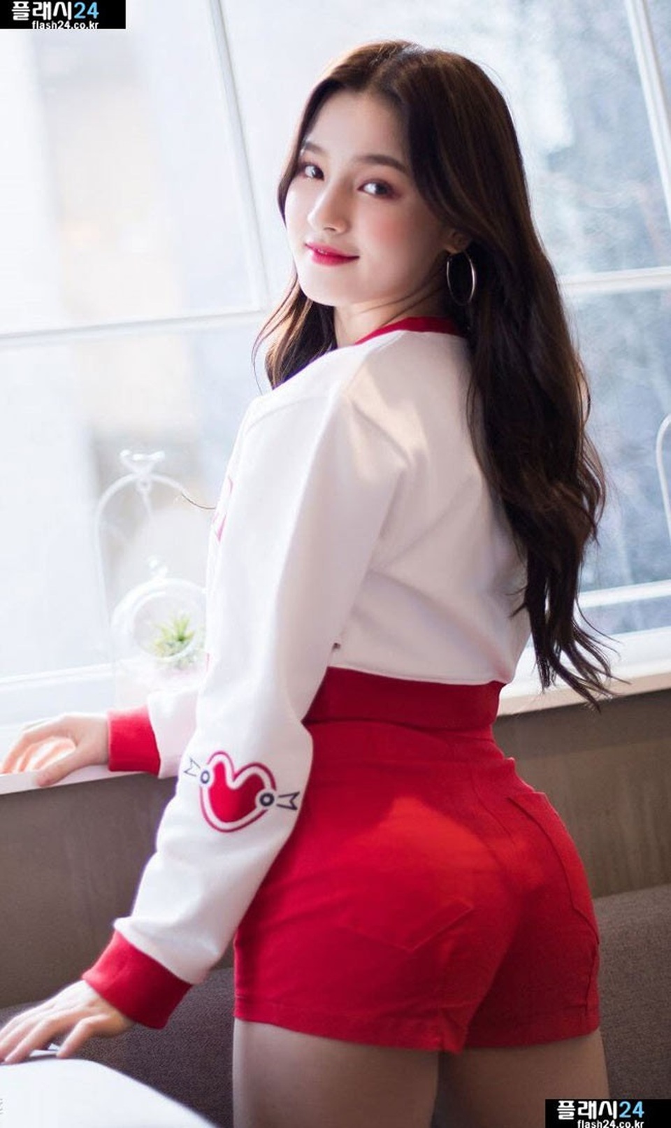 "Hot girl phố đi bộ" ngày càng sexy, gợi cảm ở tuổi 18 - 9 "Hot girl phố đi bộ" ngày càng sexy, gợi cảm ở tuổi 18 - 9