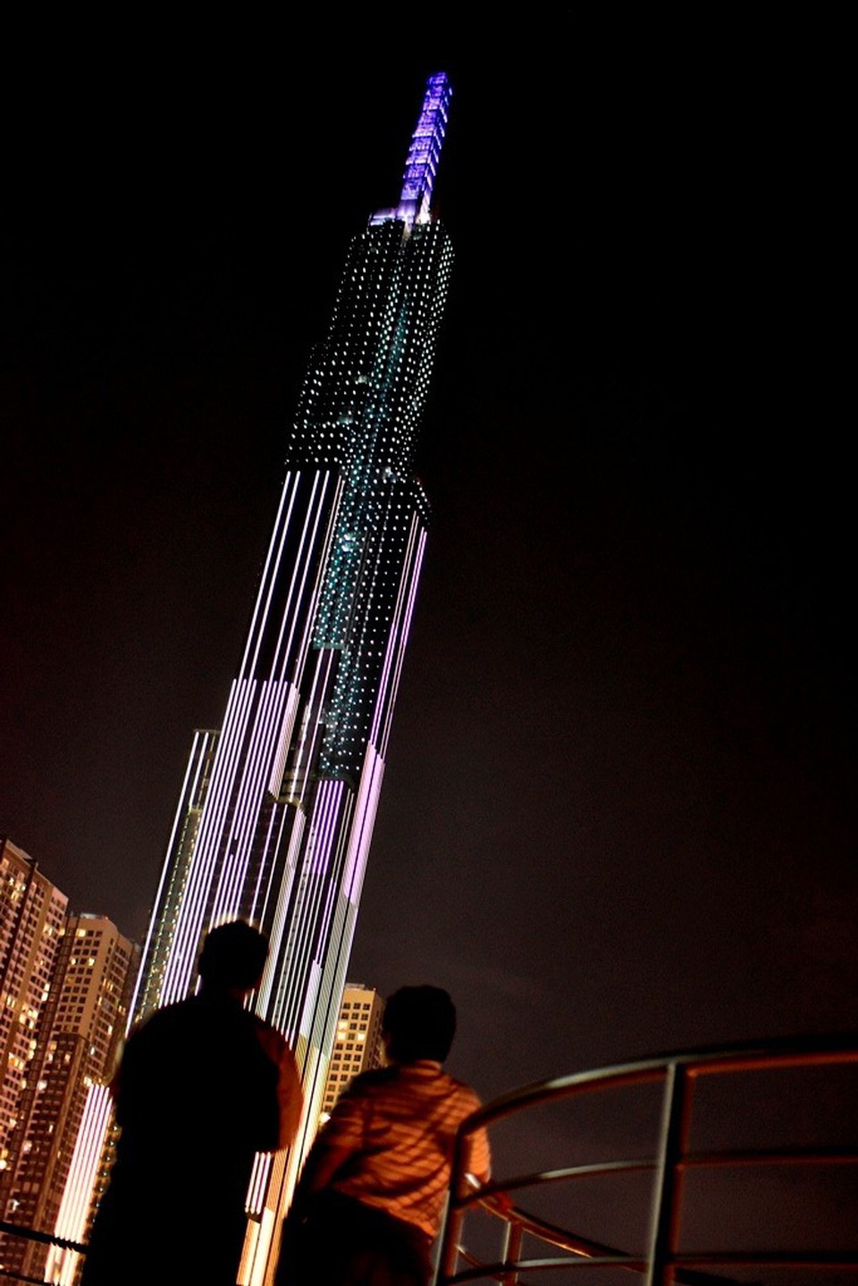 “Nhìn cứ như trong các bộ phim khoa học viễn tưởng ấy”, chị Phan Như Lê, ngụ quận 2 chia sẻ.