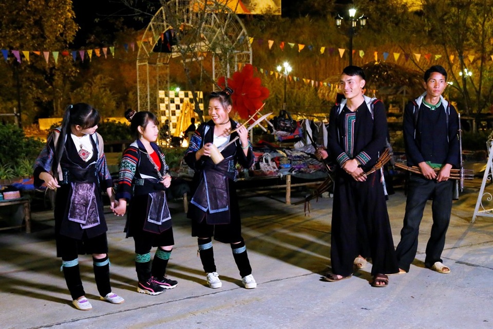 Người Tây Bắc cũng mê mệt Lễ hội ẩm thực ở Fansipan - 8 Người Tây Bắc cũng mê mệt Lễ hội ẩm thực ở Fansipan - 8