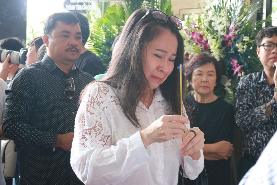 Những giọt nước mắt tiếc thương cho sự ra đi đột ngột của tác giả Dạ cổ hoài lang