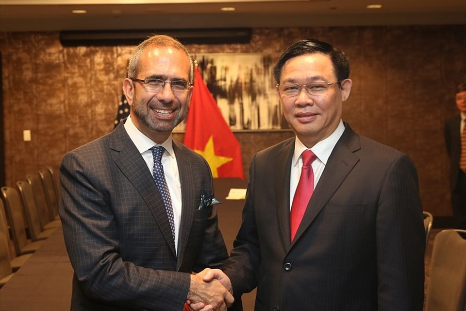 Phó Thủ tướng Vương Đình Huệ gặp Phó Chủ tịch Tập đoàn Coca-Cola tại Washington D.C - 1 Phó Thủ tướng Vương Đình Huệ gặp Phó Chủ tịch Tập đoàn Coca-Cola tại Washington D.C - 1