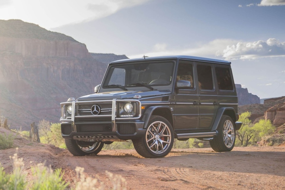 Mercedes-AMG G65 bị triệu hồi vì... chạy lùi quá nhanh - 1 Mercedes-AMG G65 bị triệu hồi vì... chạy lùi quá nhanh - 1