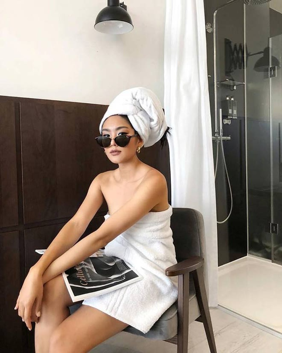 "Bỏng mắt" ngắm tiểu thư nhà giàu tận hưởng kỳ nghỉ hè xa xỉ - 18 "Bỏng mắt" ngắm tiểu thư nhà giàu tận hưởng kỳ nghỉ hè xa xỉ - 18