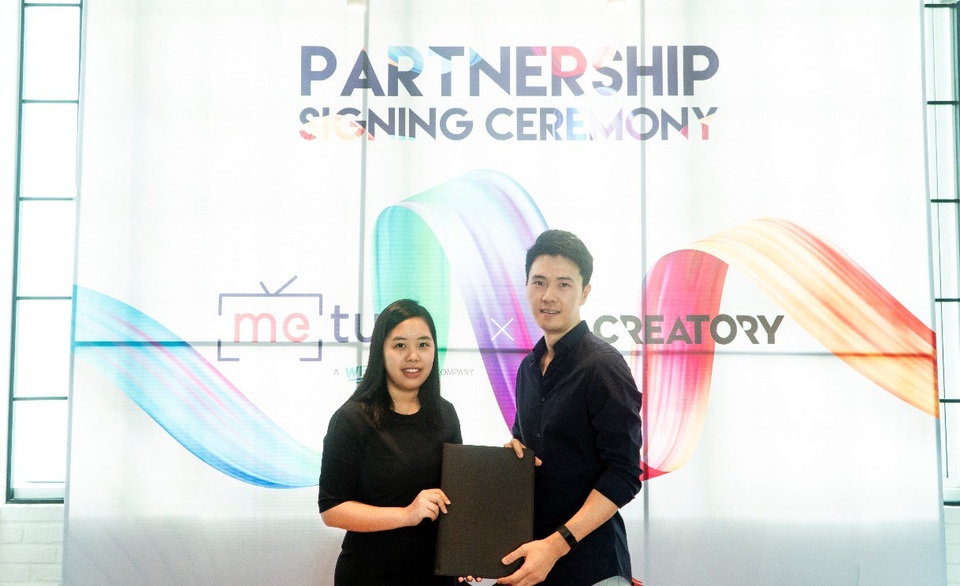 Creatory – “nhà chung” của PewPew và MisThy chính thức hợp tác cùng hệ thống METUB Network - 5 Đại diện từ phía METUB - Bà Hà Thị Tú Phượng và ông Jin Hyunwook – CEO của Creatory.