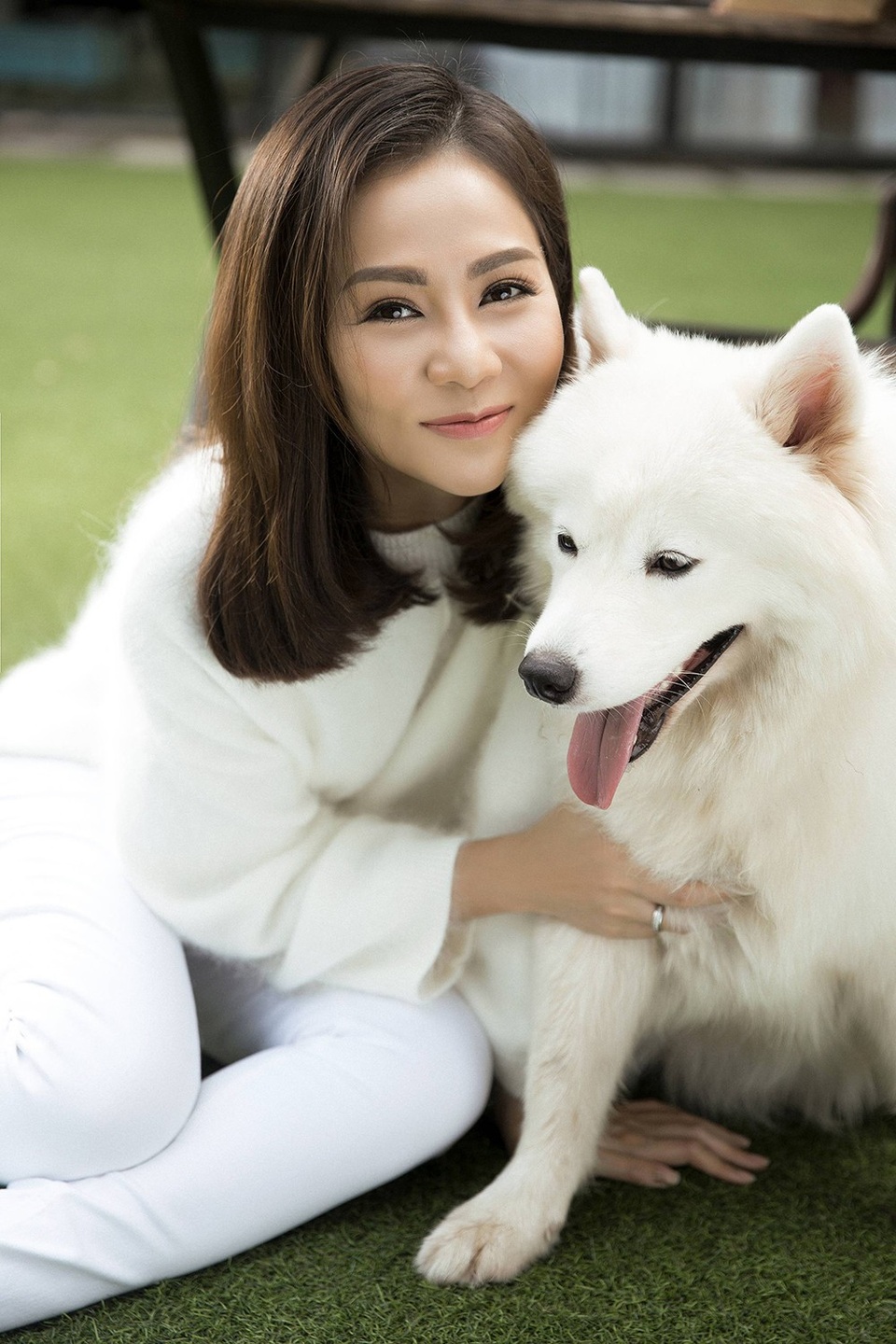 Ca sĩ Thu Minh: “Tôi hối hận vì đã để cho đời tư bị soi và thêu dệt quá nhiều” - 2 Thu Minh khẳng định chữ tài của mình lớn hơn chữ tiền nhưng cô đã sai lầm để mọi người soi vào sự giàu có của mình nhiều hơn.