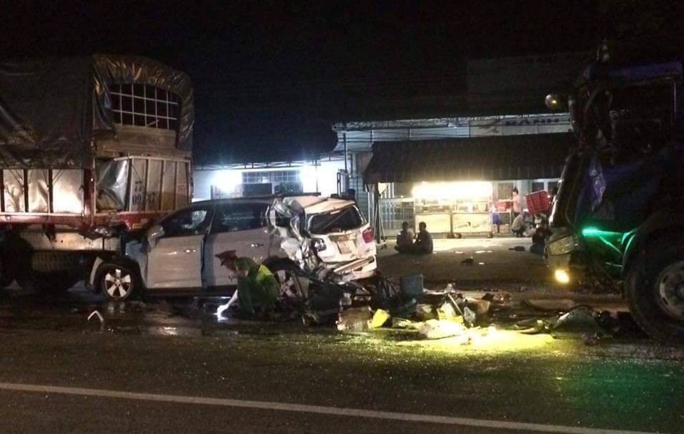 Tai nạn liên hoàn, 1 người chết, 11 người bị thương - 1 Hiện trường vụ tai nạn (ảnh N.Đ.N)