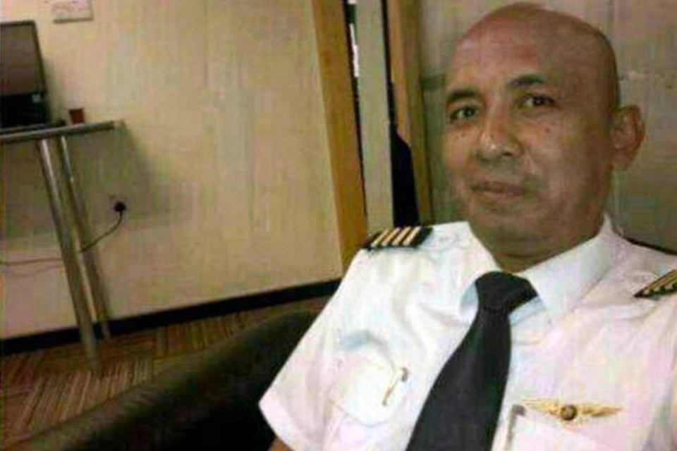 Tất cả hệ thống định vị khẩn cấp của MH370 bị tắt bí ẩn - 2
Cơ trưởng Zaharie Ahmad Shah của máy bay MH370 (Ảnh: The Star)