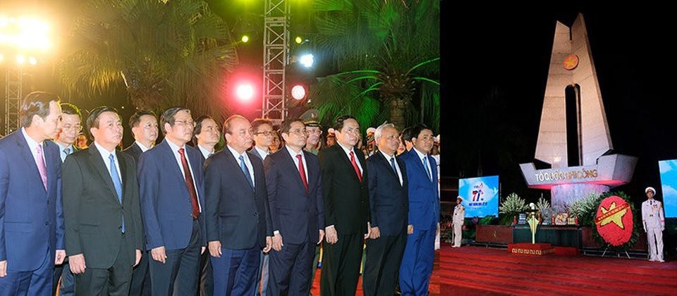 Thủ tướng ấn nút khai trương Cổng TTĐT về liệt sĩ - 1
Lãnh đạo Đảng, Nhà nước dâng hoa kính viếng các Anh hùng liệt sĩ tại nghĩa trang Liệt sĩ Sơn Tây. Ảnh: VGP