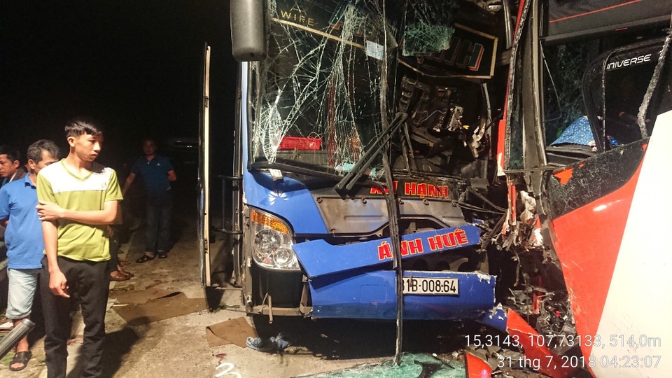 Tai nạn liên hoàn, 1 người chết, 11 người bị thương - 3 Tai nạn liên hoàn, 1 người chết, 11 người bị thương - 3