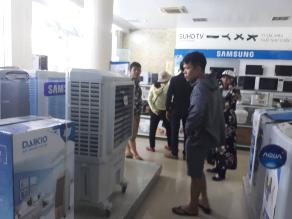 Quạt điều hòa cũng là giải pháp chống nóng mà người tiêu dùng tìm đến.