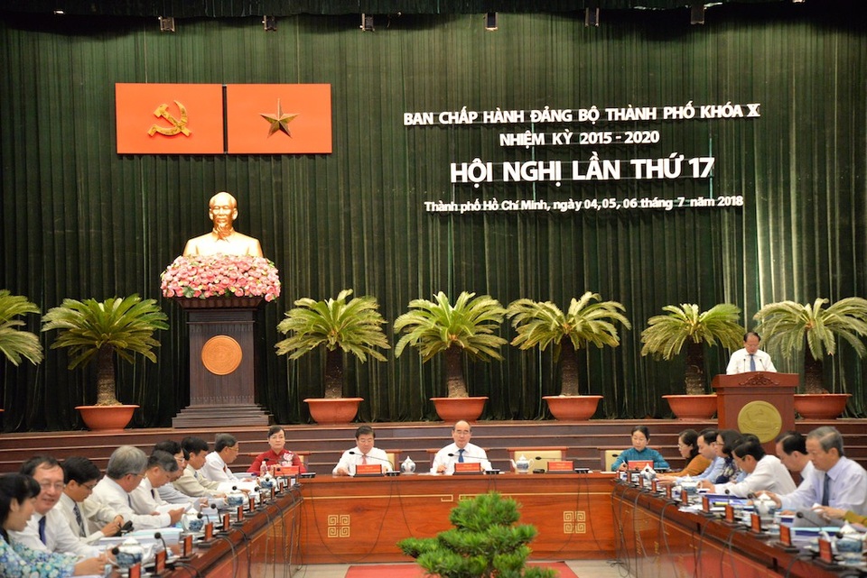 Thực hiện 7 chương trình đột phá, TPHCM vướng 3 khó khăn nổi bật - 1 Hội nghị lần thứ 17 của Đảng bộ TPHCM khóa X diễn ra trong 3 ngày, từ 4-6/7